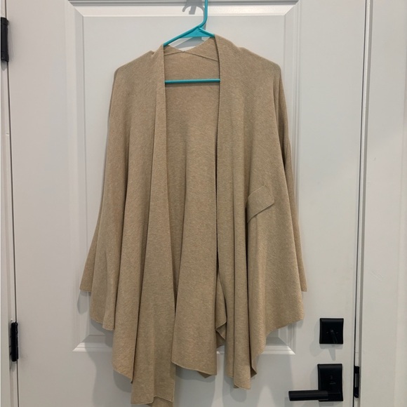 Amazon PULI Women's Elegant Shawl Wrap - Picture 2 of 3